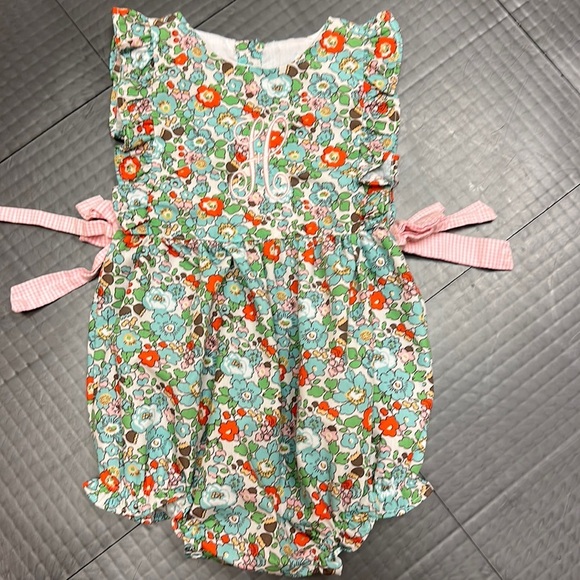 SMOCK MONKEY GIRLS SIZE 2 FLORAL ROMPER WITH EMBROIDERED H - Picture 1 of 7